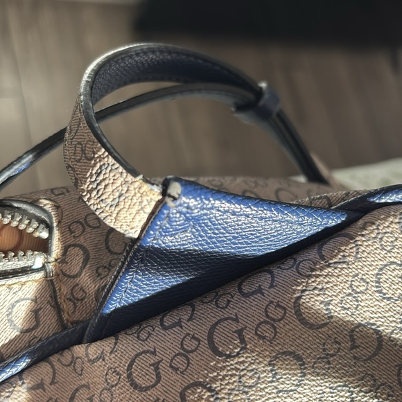 Guess mini backpack - Picture 4 of 4